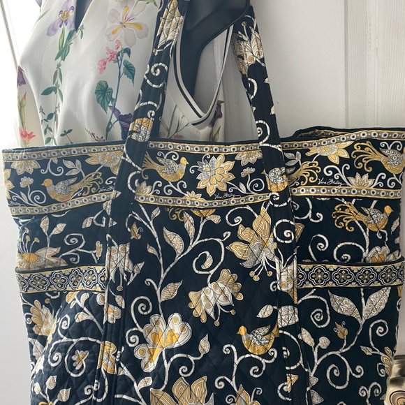 Vera Bradley Black/Golden Quilted Large Travel Bag - Picture 6 of 11